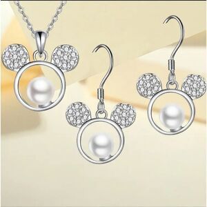 Silver Elegant MICKEY Mouse Pearl Necklace with Earrings